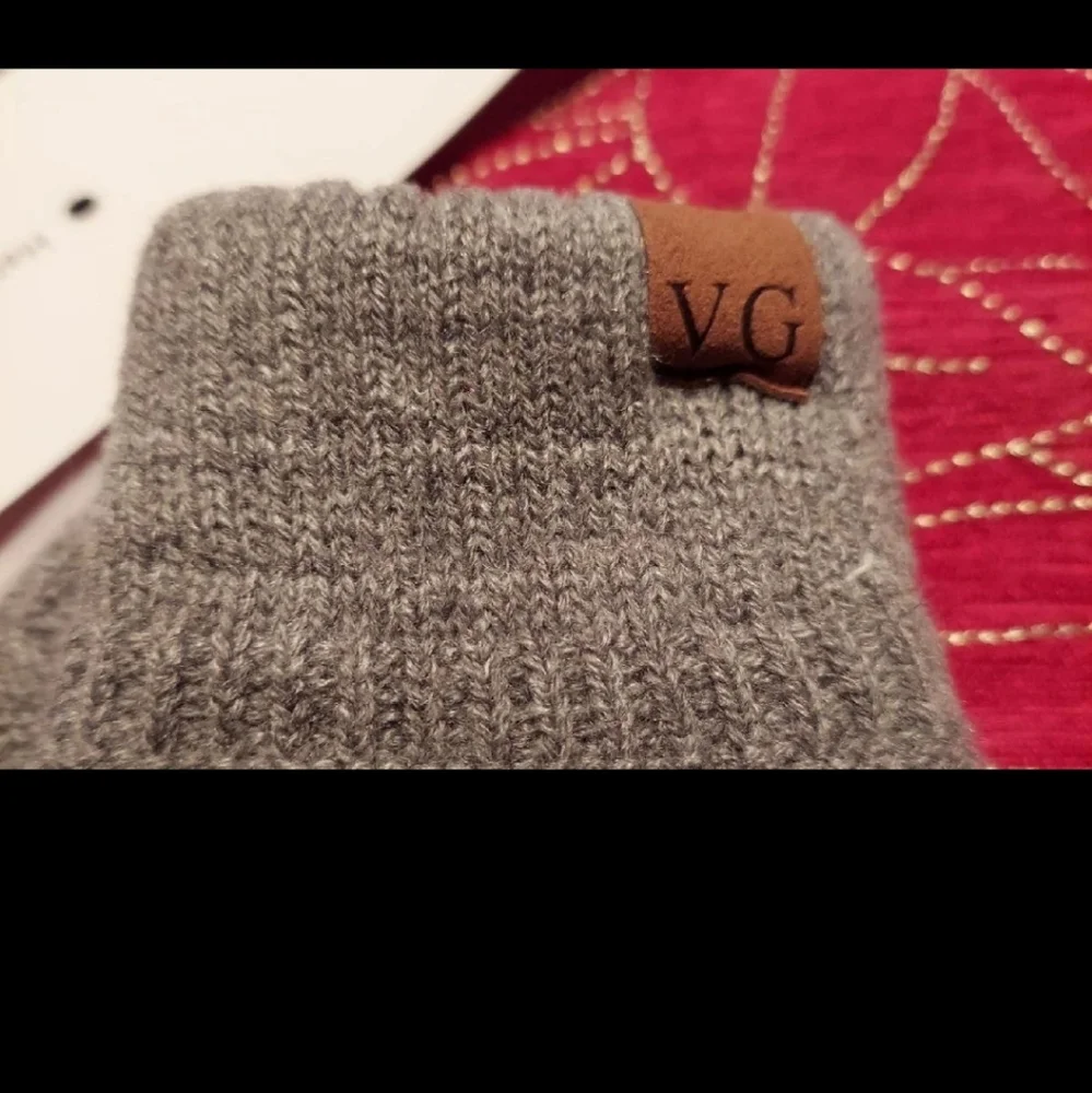 Vi-Grace Winter Warm & Thick Plush Knitted Gloves O/S Grey BNWT RETIRED